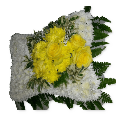 yellow-white-pillow-wreath
