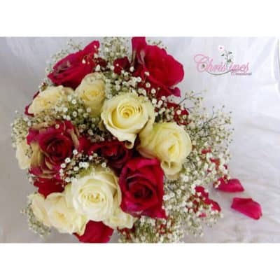 red cream rose bouquet
