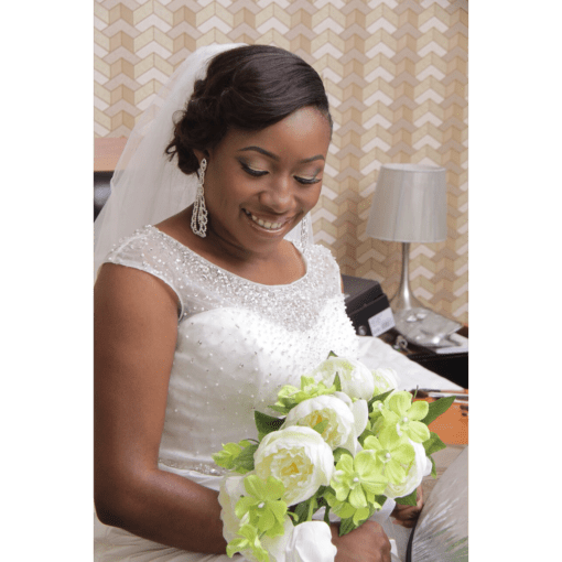 white bridal bouquet